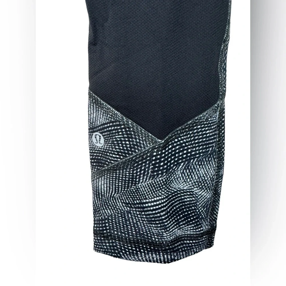 Lululemon Pace Rival High-Rise Crop 22